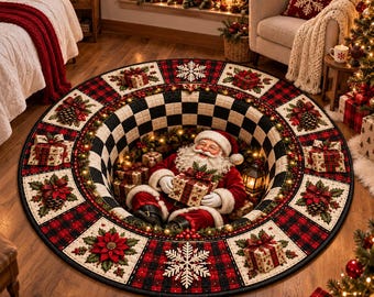 Puede incluir: Una alfombra redonda con una ilusión óptica 3D de un agujero en el suelo. Dentro del agujero, Santa Claus está sentado rodeado de regalos envueltos, piñas y flores de pascua. El borde muestra un patrón de cuadros negros y rojos.