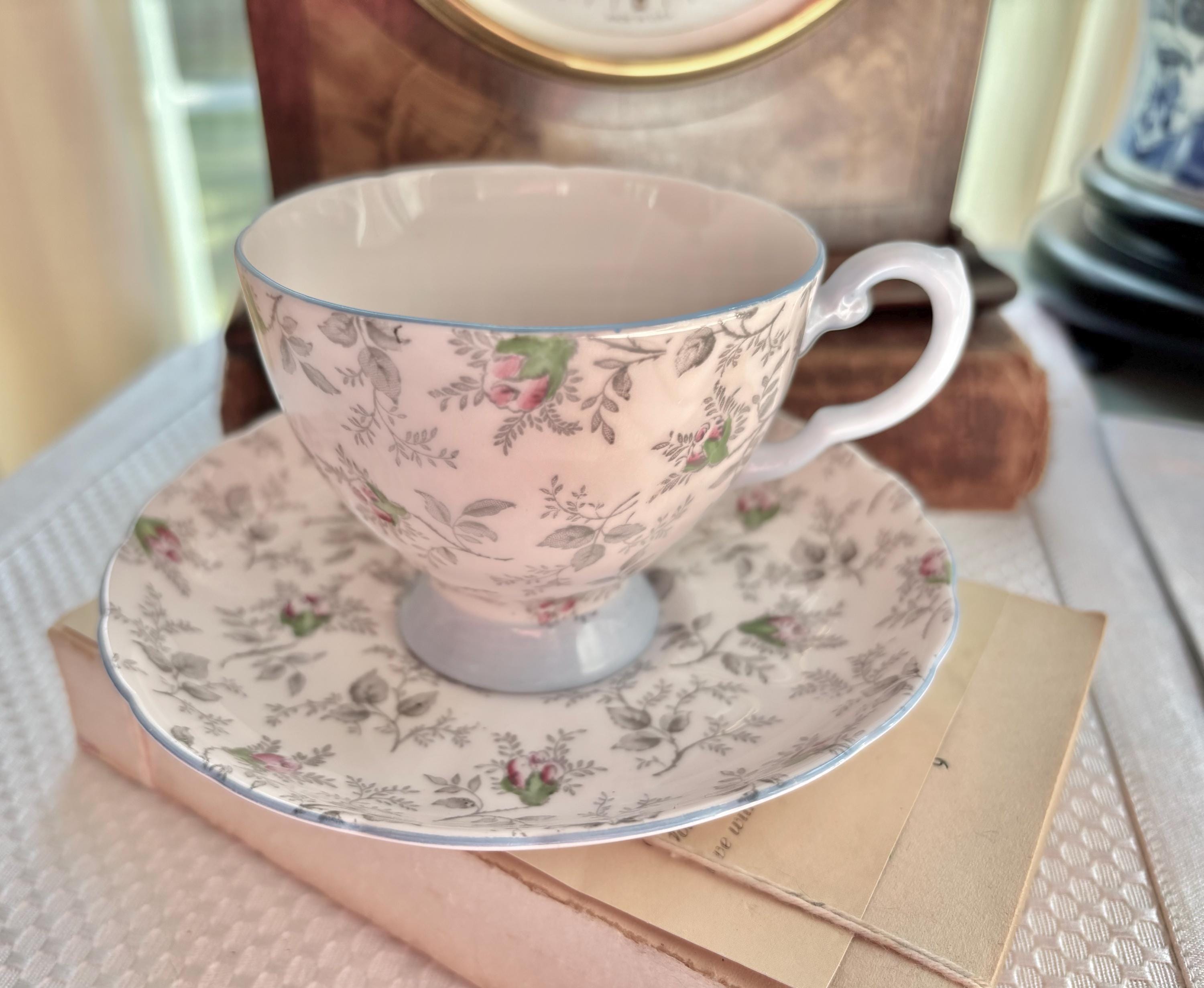 Chintz tea cup and saucer - Etsy 日本