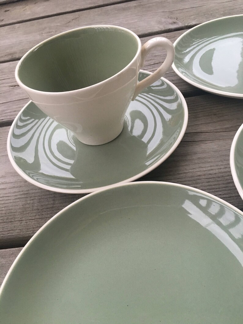 Harkerware Ivy Wreath Set for 4 includes 12 pieces MCM