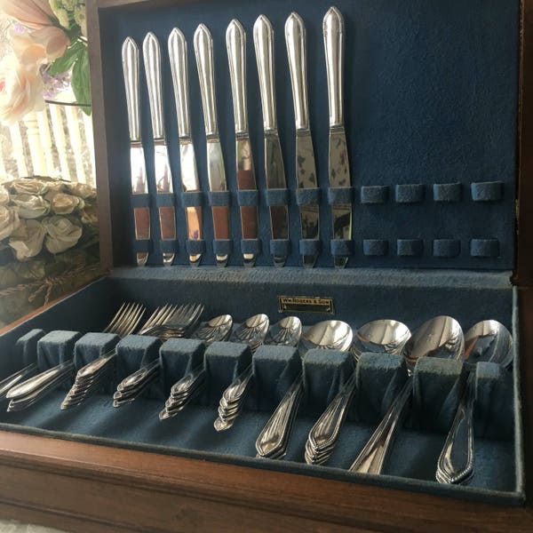 Wm Rogers & Son Silverplate Set wirh Original Wood Box Service for 8 Georgic Pattern 1938 includes 57 pieces FREE SHIPPING