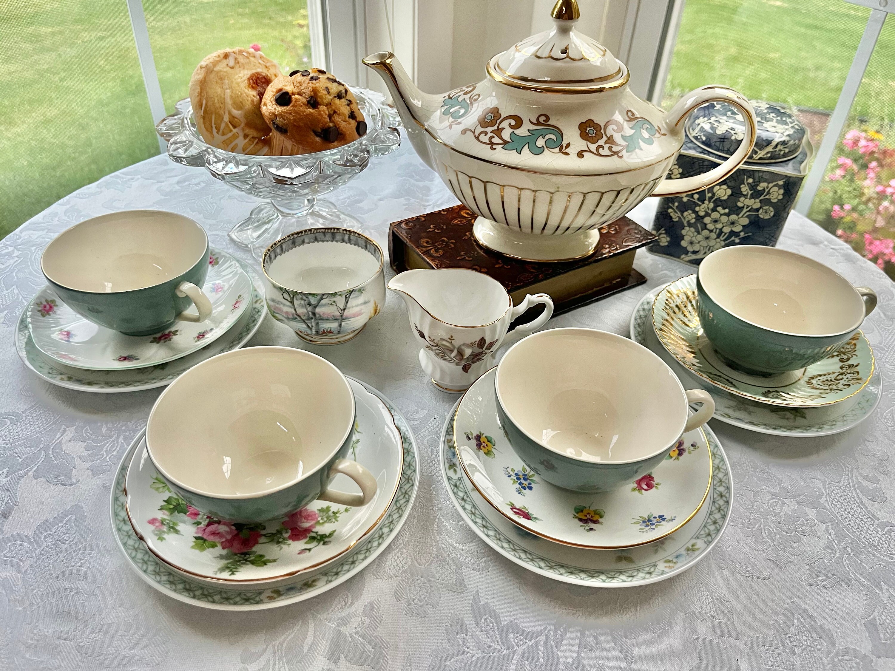 ロイヤルドルトンヨークタウンティーセット15点フルハース ロイヤルドルトンヨークタウンティーセット15点フルハース ロイヤル