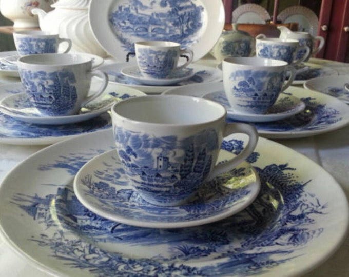 Wedgwood Countryside Dinnerware Set Service for 4 Made in England Blue