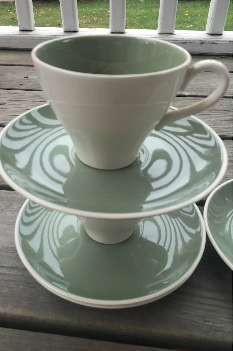 Harkerware Ivy Wreath Set for 4 includes 12 pieces MCM