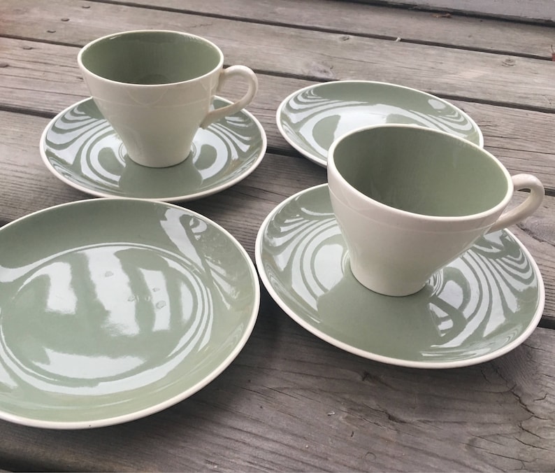 Harkerware Ivy Wreath Set for 4 includes 12 pieces MCM