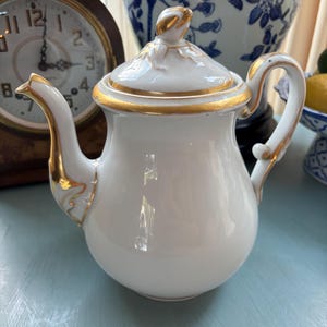 Stunning Haviland Limoges France Teapot Mark 5, 1860s, Squash Blossom Finial, Excellent condition