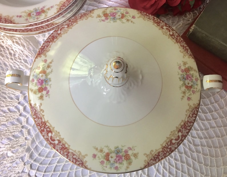 Vintage Noritake Covered Tureen Round Vegetable Bowl Mystery Pattern #205 Weddings Holiday Replacement Free Shipping