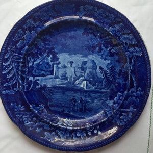 Antiek houtblauw transferware bord: Staffordshire, 19e eeuw, Italiaans kasteeltafereel