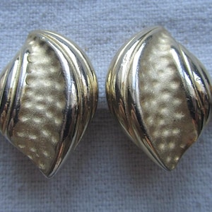 Boucles d'oreilles clip modernistes dorées vintage Vendôme