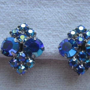 Vintage silver tone blue rhinestones clip on earrings