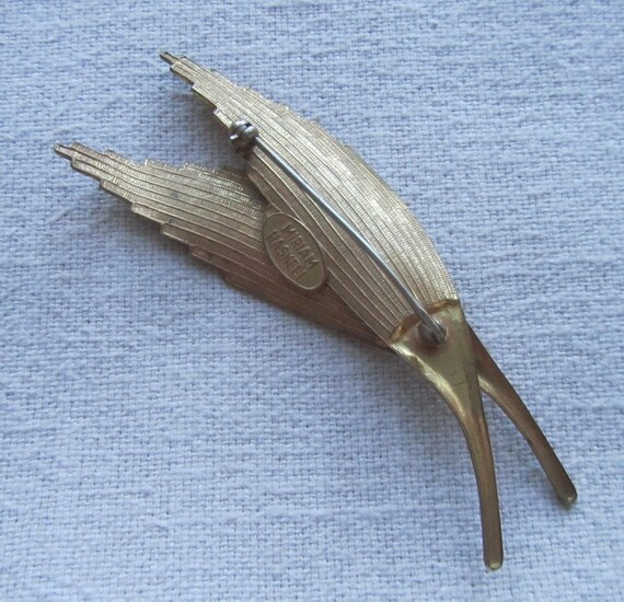 Vintage old tone signed Miriam Haskell leaf brooch - image 2