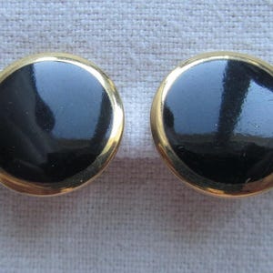 Vintage small black enamel round shape clip on earrings
