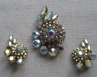 Vintage gold tone AB rhinestones brooch and clip on earrings jewelry set