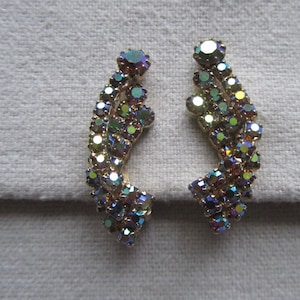 Vintage gold tone twisted rhinestones clip on earrings