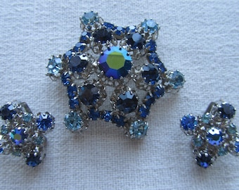 Broche de bijoux vintage Silver Tone Blue Strass et Clip sur les boucles d’oreilles