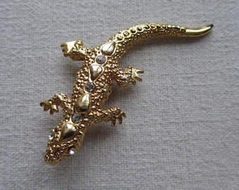 Vintage gold tone crocodile brooch with rhinestones