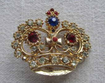 Vintage gold tone rhinestones crown brooch