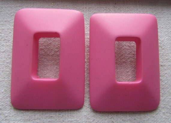 Vintage pink oversize rectangular plastic stud ea… - image 1