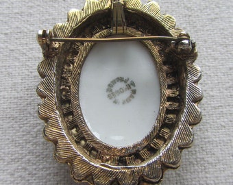 Broche Vintage Limoges Signée PERL - Orchidée Noire Et Or Sur Porcelaine, Avec Perle, Occasion