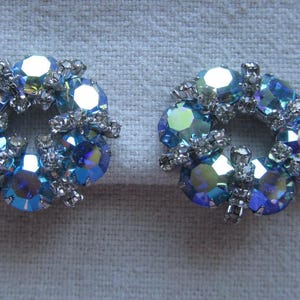 Vintage silver tone blue rhinestones round shape clip on earrings