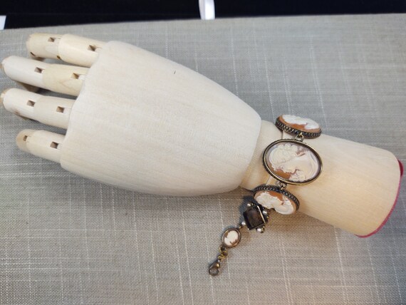 Extasia Designer Jewelry Shell Cameo Bracelet, Italian Cameos 