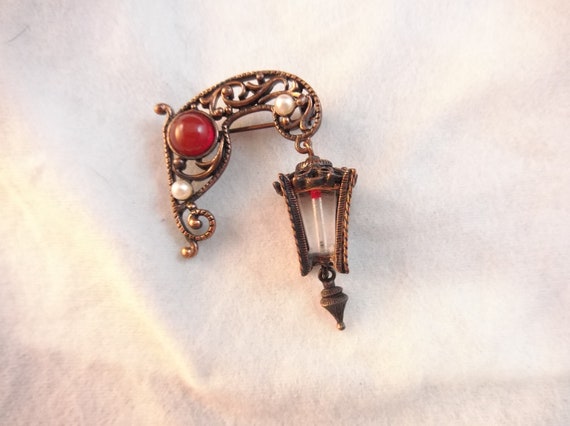 Hollycraft Lantern Brooch, Faux Pearls, Glass Cab… - image 2