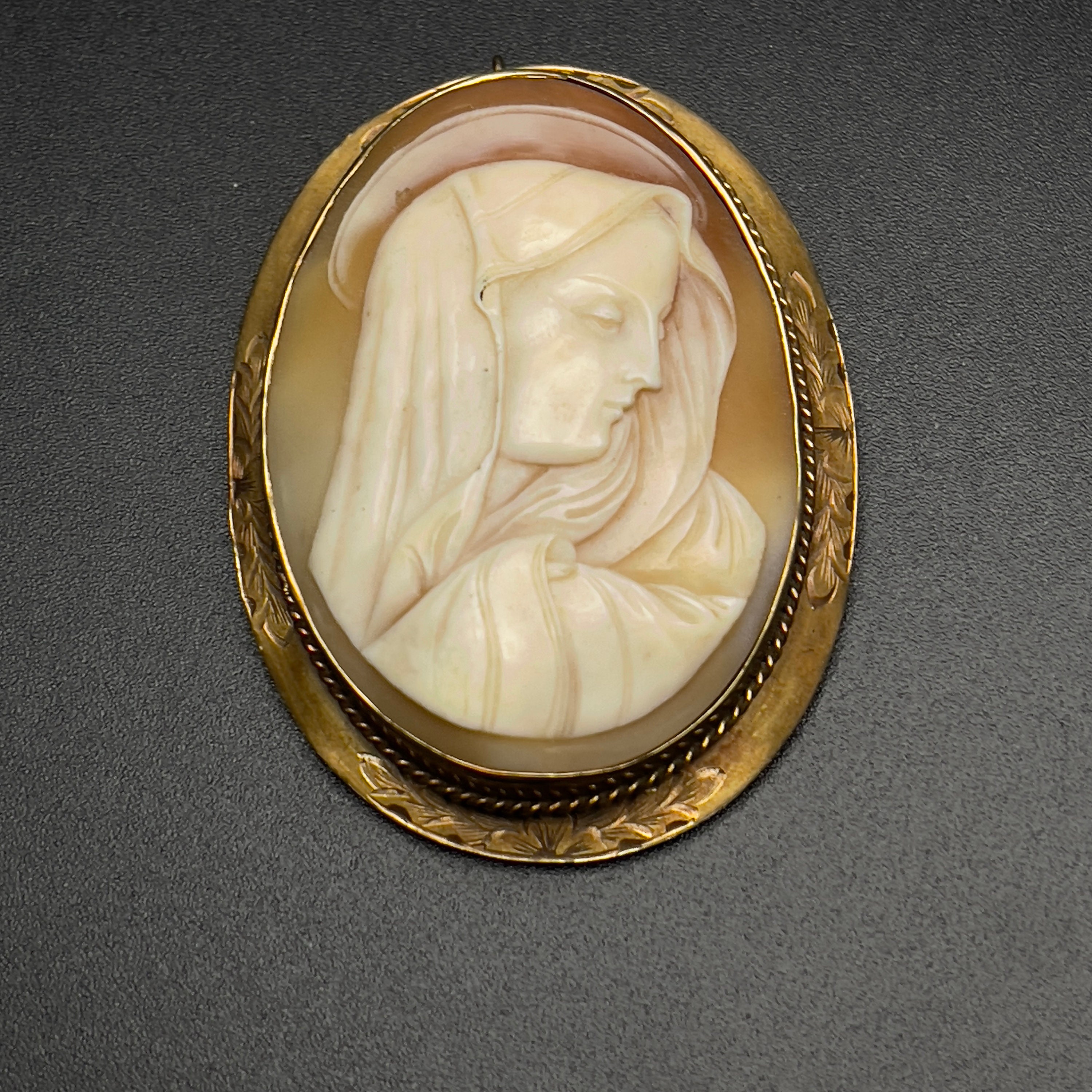 Madonna, Virgin Mary, Mother of Jesus, Shell Carved Cameo