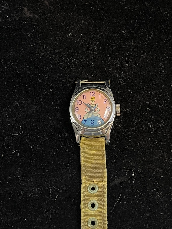 Disney Mechanical Cinderella Watch, Works, Cinderella on  display picture 2