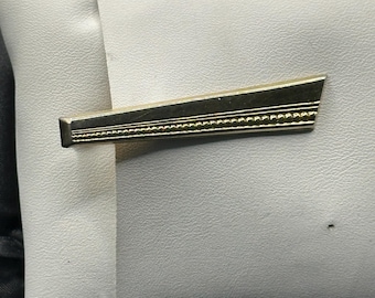Foster Tie Clip, Pendant Shaped and Textured, Gold Tone Metal, 1.75” x 3/8”