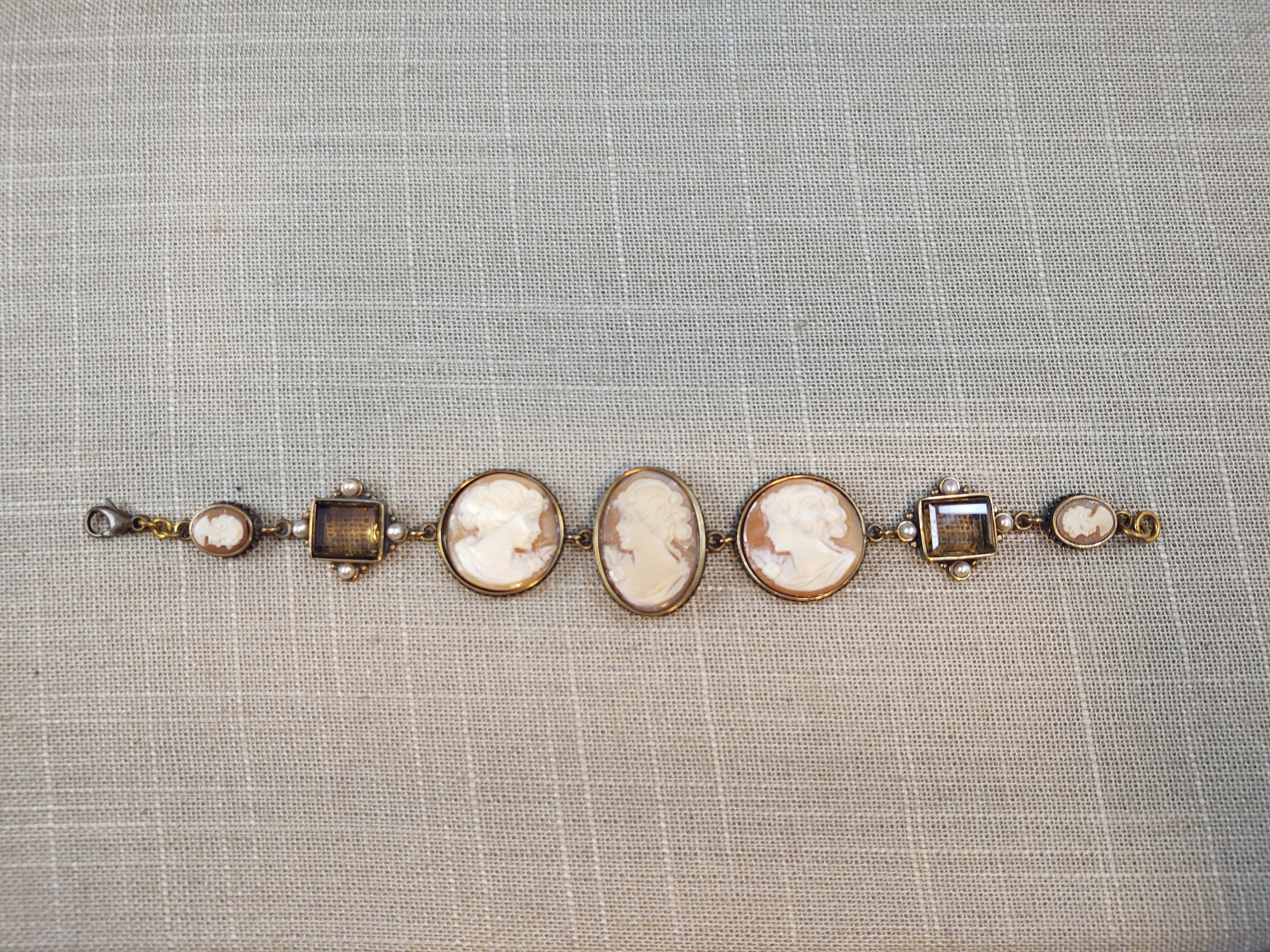 Extasia Designer Jewelry Shell Cameo Bracelet, Italian Cameos 
