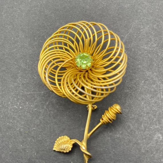 Hattie Carnegie Flower Brooch, Gold Tone with Lar… - image 2