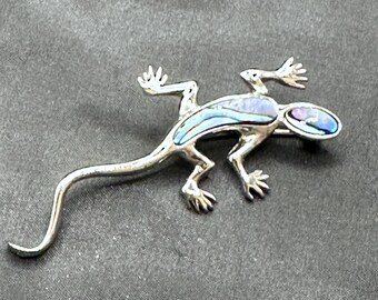 New Zealand Ataahua Paua Shell Lizard Pin with Bee Hallmark, 2 3/8” x 1”