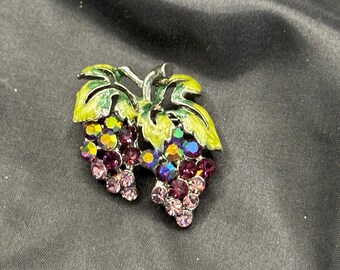 Sparkling Cluster of Rhinestone Grapes Brooch, Purple and Pink Rhinestones, Green Enamel, Silver Tone Metal, 1.5” x 1”