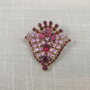 Sparkling Red and Pink Rhinestone Brooch, Prong Set Stones in Gold Tone Metal, Unsigned, Round and Navette Stones