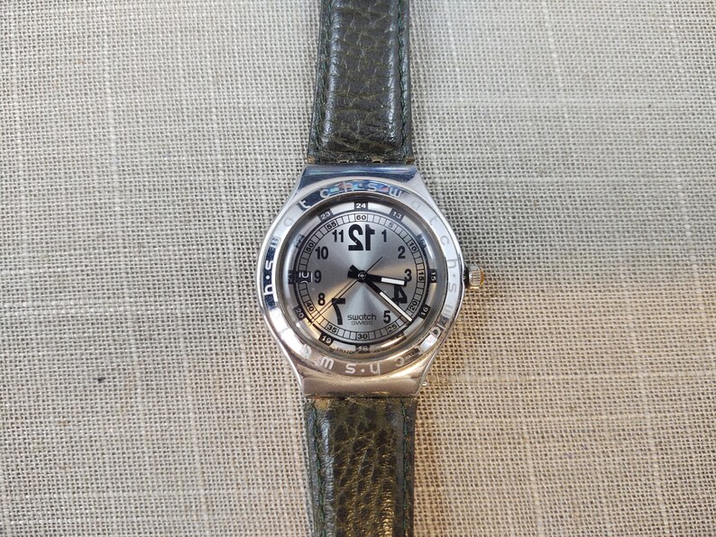 swatch second hand