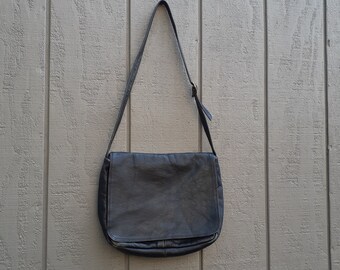 Vtg Libaire Leather Purse Black Pebbled Buttery Soft Flap Shoulder Crossbody Bag