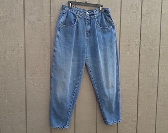 Brittania Pleated Jeans / 90s High Rise Mom Jeans / 33 Waist / 28 Inseam