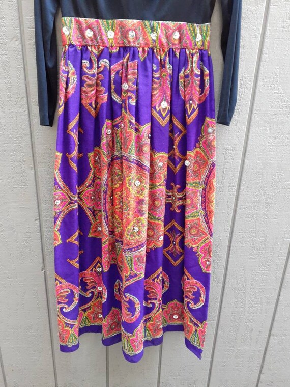 Vtg Hippie Maxi Dress / 1970s / Mandela Design / … - image 4