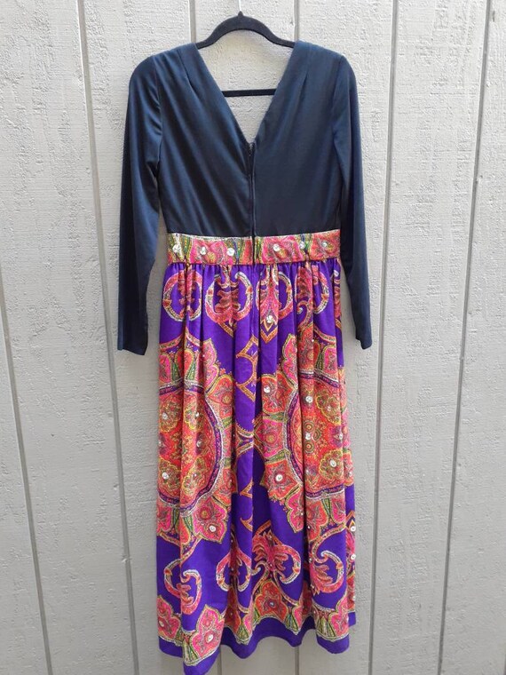 Vtg Hippie Maxi Dress / 1970s / Mandela Design / … - image 8