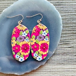 Retro Floral statement earrings, Geometric bead Statement jewelry pink flower yellow chunky drop hook dangle pendant charm purple