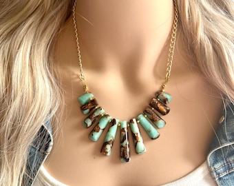 Mintchip en gouden statementketting, dikke sieraden grote kralenketting met 1 streng, lichtgroene ketting, muntsieradenset, bronziet edelsteen