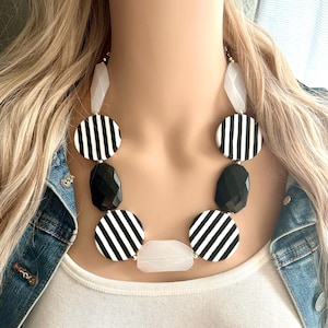 Black & White Chunky Statement Necklace single Strand Beaded jewelry, bridesmaid bib wedding, white bubble necklace resin
