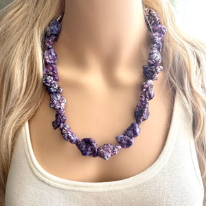 Stone Chunky Statement Necklace, purple agate gemstone necklace, layering gem jewelry beaded necklace, royal lavender jewelry pendant long
