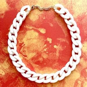 White Chunky Statement Necklace, Big beaded jewelry Linking Single Strand Bib gold set bridesmaid wedding gifts for women matte rubber