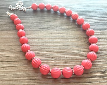 Coral Peach Vintage single Strand statement ketting, grote kralen chunky sieraden, Coral Orange Bib Sieraden Set, oorbel sieraden