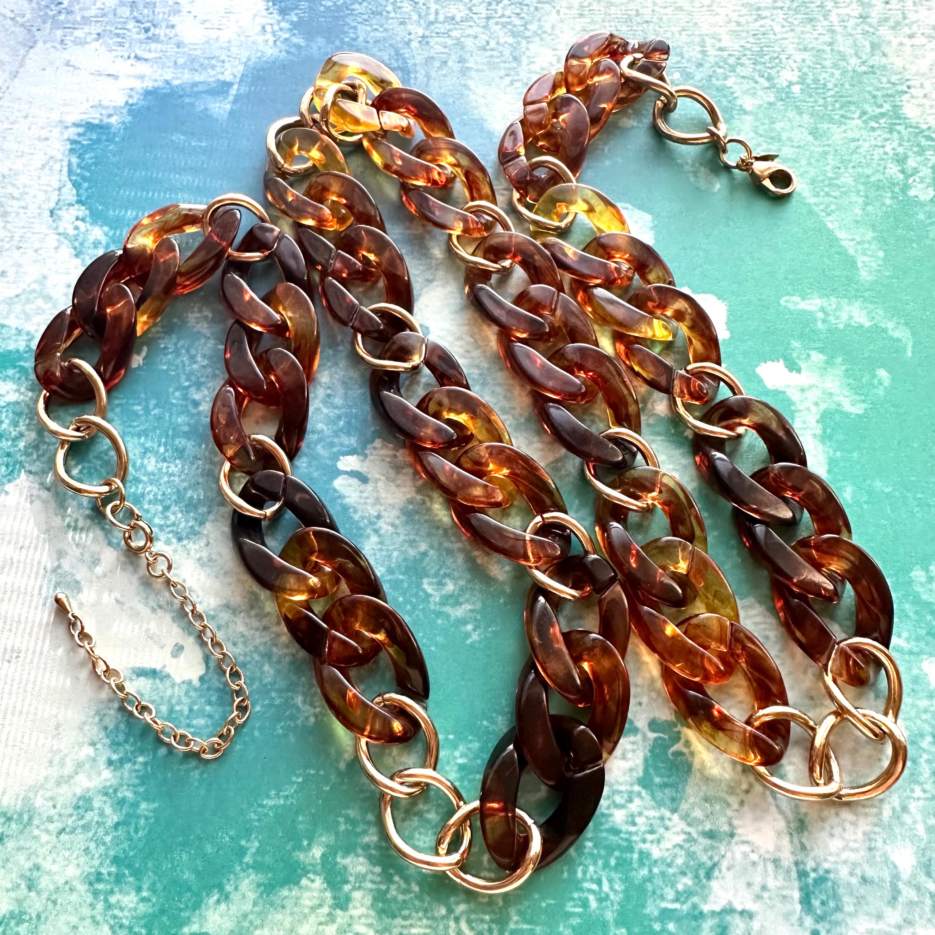 アクセサリー TORTOISE SHELL GOLD NECKLACE SQUARE Tortoise Shell & Gold Long Acrylic Necklace, Brown Linking Acetate