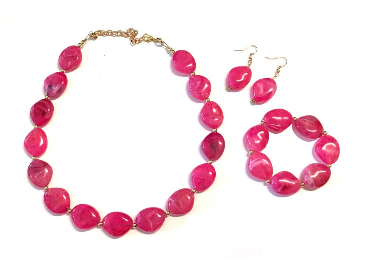 Hot Pink Chunky Beaded Necklace – Pynk Byrd
