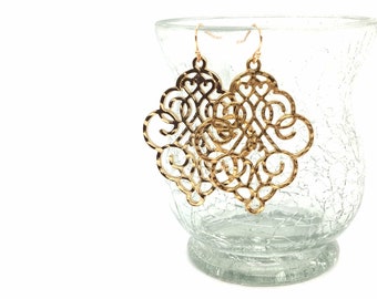 Pendientes de filigrana brillante, pendientes de filigrana de metal con gota de oro, joyas de filigrana, pendientes de encaje recortado de joyería de oro SHIMMER, geométricos de metal