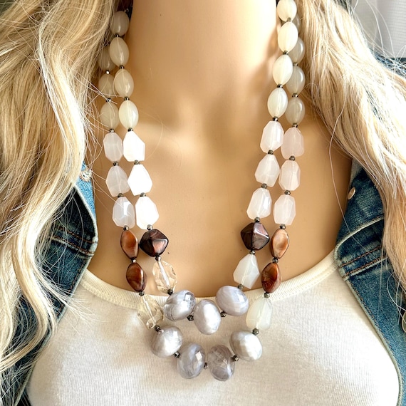 Collana con perline dorate spesse, collana con perle finte