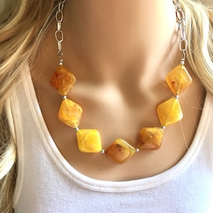 Colar e brincos amarelos, joias amarelas, OURO ou PRATA à sua escolha, colar grosso com babador amarelo, colar oval amarelo