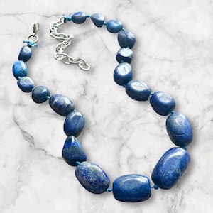 Natural Lapis lazuli Beaded necklace, 1 strand Statement Necklace, Chunky Bib stone jewelry, gemstone layering navy royal blue knotted